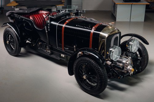На создание Bentley Blower, воскресшего после девяти десятилетий, ушло более 40 000 часов!