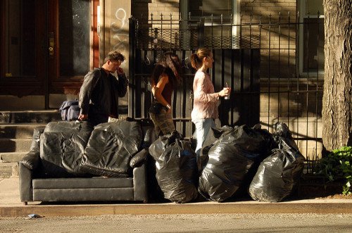 На рынке: город расправляется со сборщиками мусора; Цена на капитальный ремонт LaGuardia взлетает