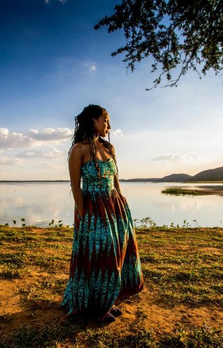 Молодые зимбабвенские женщины на творчестве как сила для изменения