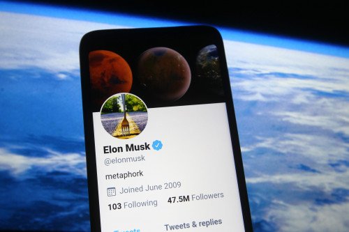 Элон Мускус сумел нарушить договор о урегулировании Tesla с двумя твитами
